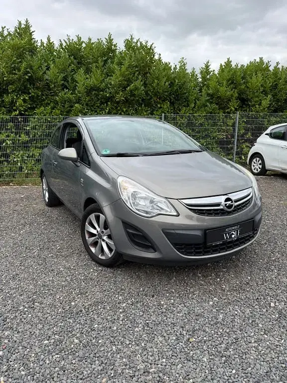 Gebraucht Opel Corsa Active 69 PS (50 kW) 2013 Grau Kleinwagen