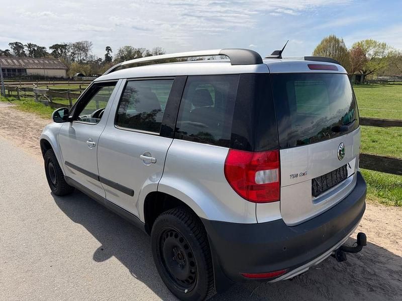 Gebraucht Skoda Yeti Experience 160 PS (117 kW) 2010 Weiß SUV