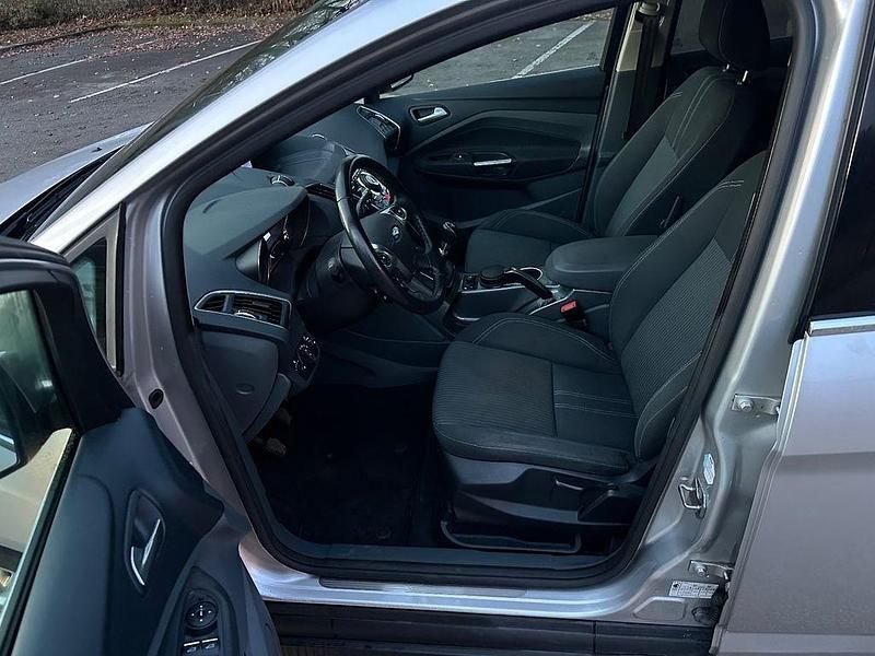 Gebraucht Ford C-MAX Titanium 163 PS (119 kW) 2012 Silber Van / Kleinbus