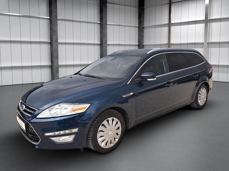 Gebraucht Ford Mondeo Titanium 160 PS (117 kW) 2013 Blau Kombi