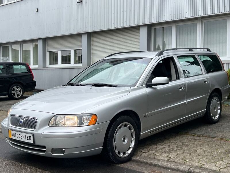 Gebraucht Volvo V70 140 PS (102 kW) 2005 Silber Kombi
