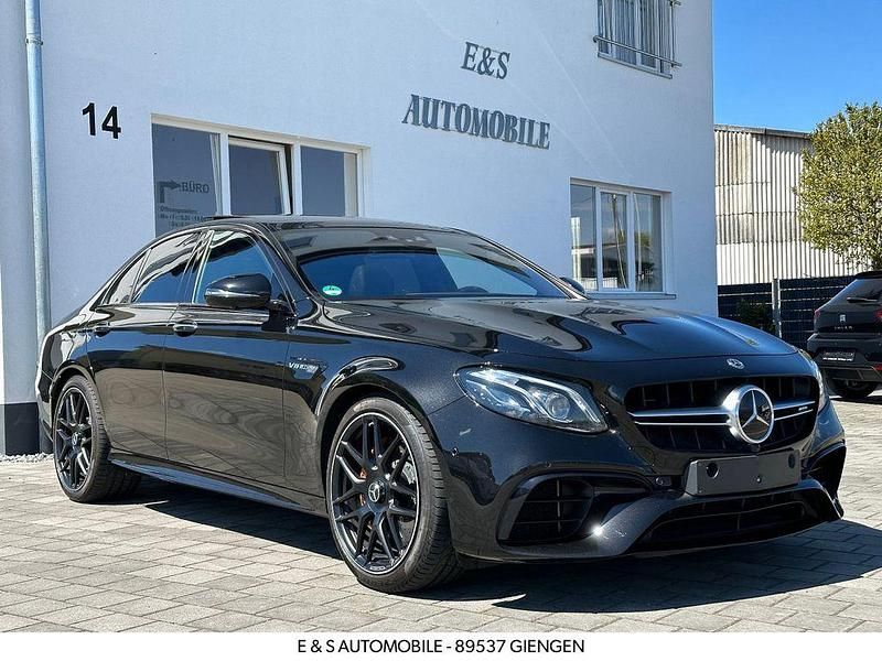 Schwarz Gebraucht 2019 Mercedes E63S AMG AMG Limousine | 60.890 € (Fairer Preis) - Bild 1/4
