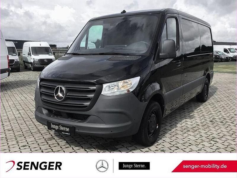 Schwarz Gebraucht 2023 Mercedes Sprinter Van | 38.020 € (Fairer Preis) - Bild 1/3