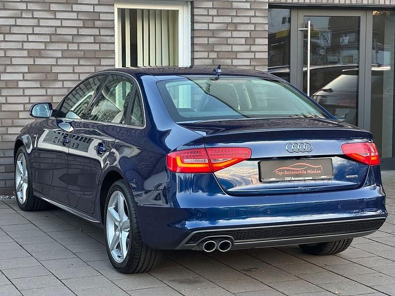 Gebraucht Audi A4 S-Line 150 PS (110 kW) 2015 Blau Limousine