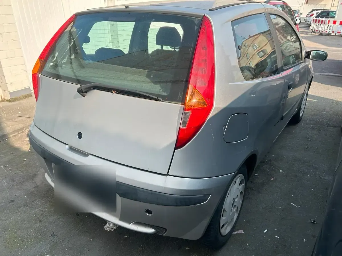 Gebraucht Fiat Punto 80 PS (58 kW) 2002 Silber Kleinwagen
