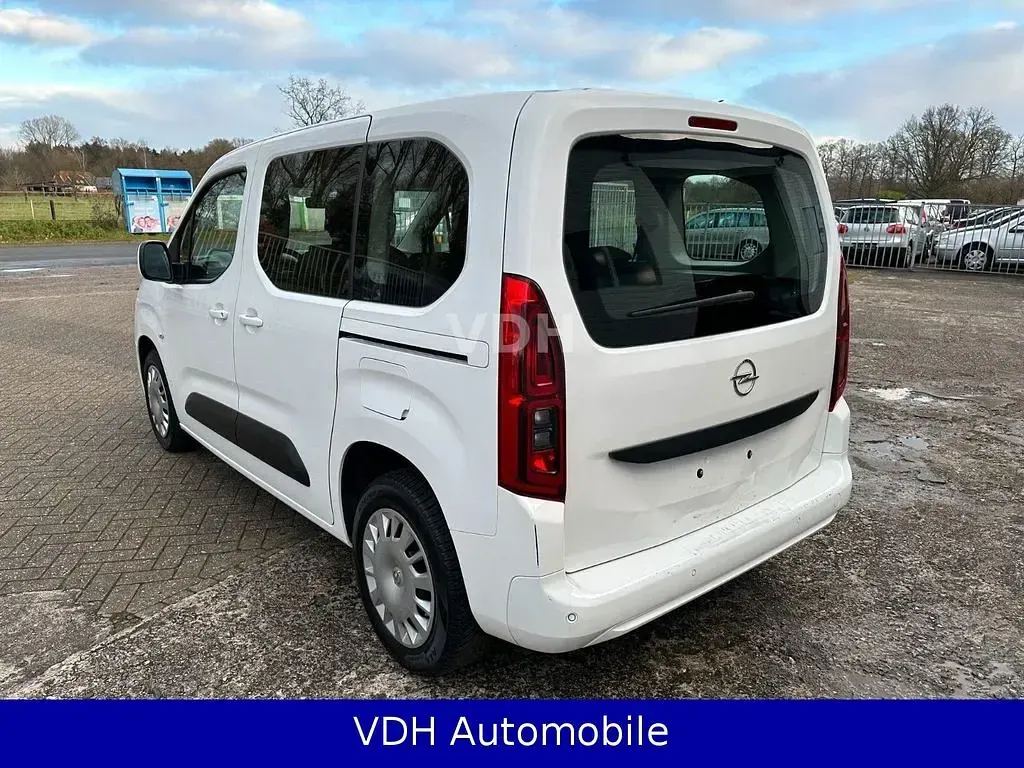 Gebraucht Opel Combo Life Edition 102 PS (75 kW) 2020 Weiß Van / Kleinbus