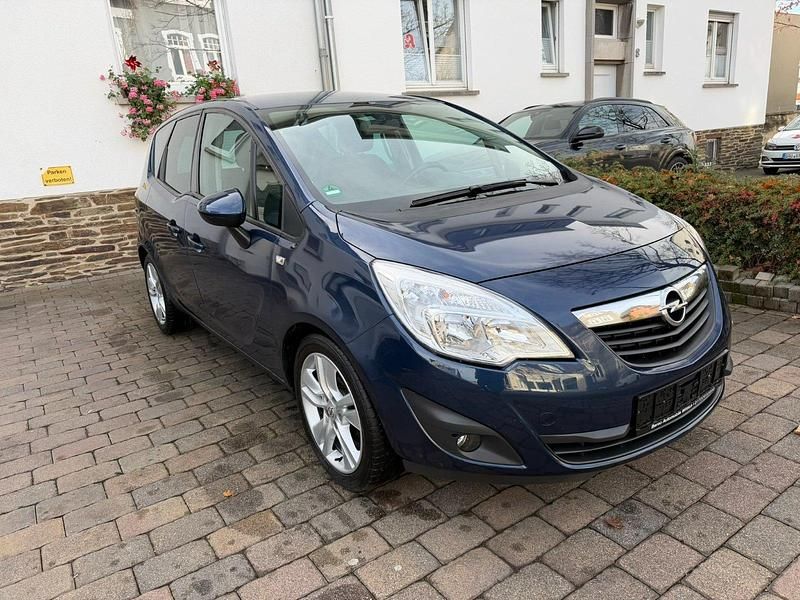 Gebraucht Opel Meriva Design Edition 101 PS (74 kW) 2011 Ozean blau (p2) Van / Kleinbus