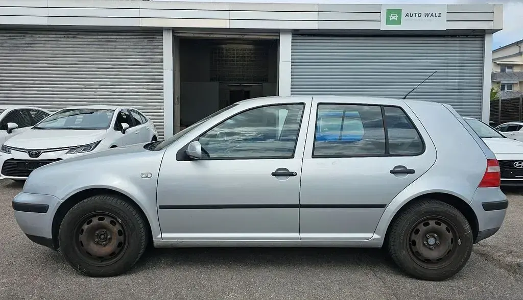 Gebraucht VW Golf IV Trendline 75 PS (55 kW) 2003 Silber Limousine