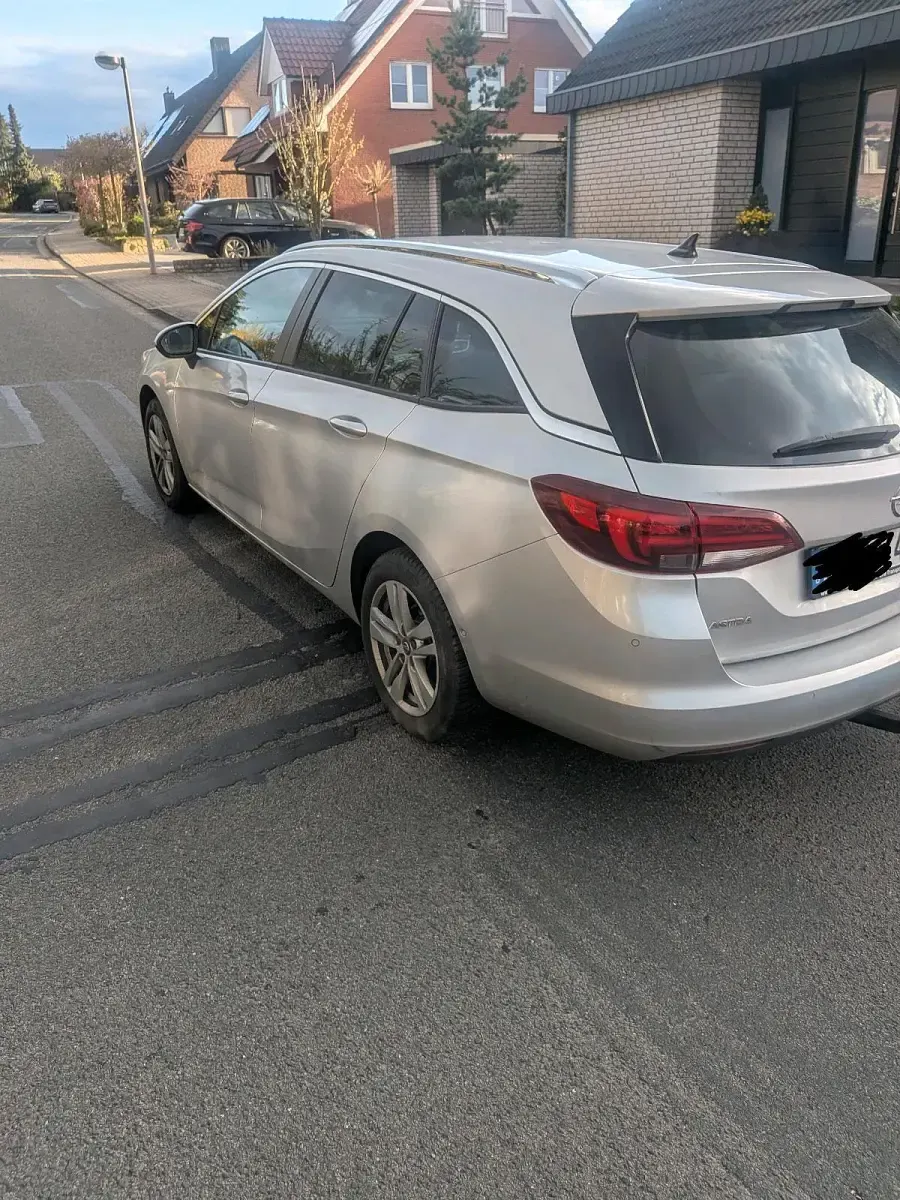 Gebraucht Opel Astra 150 PS (110 kW) 2019 Silber Kombi
