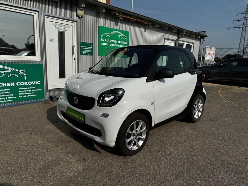 Weiß Gebraucht 2016 Smart ForTwo Coupé Coupé | 10.990 € (Guter Preis) - Bild 1/4