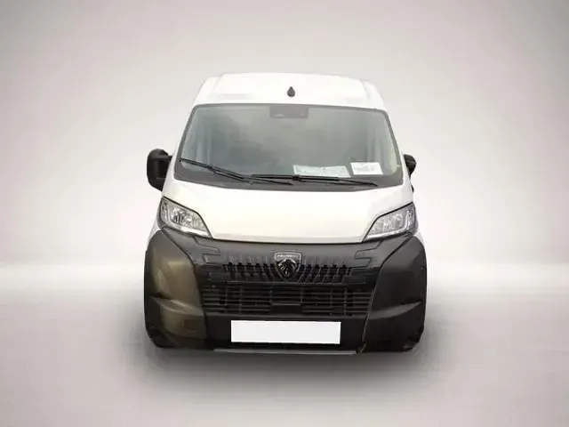 Gebraucht Peugeot Boxer 140 PS (102 kW) 2025 Manufacturer Van