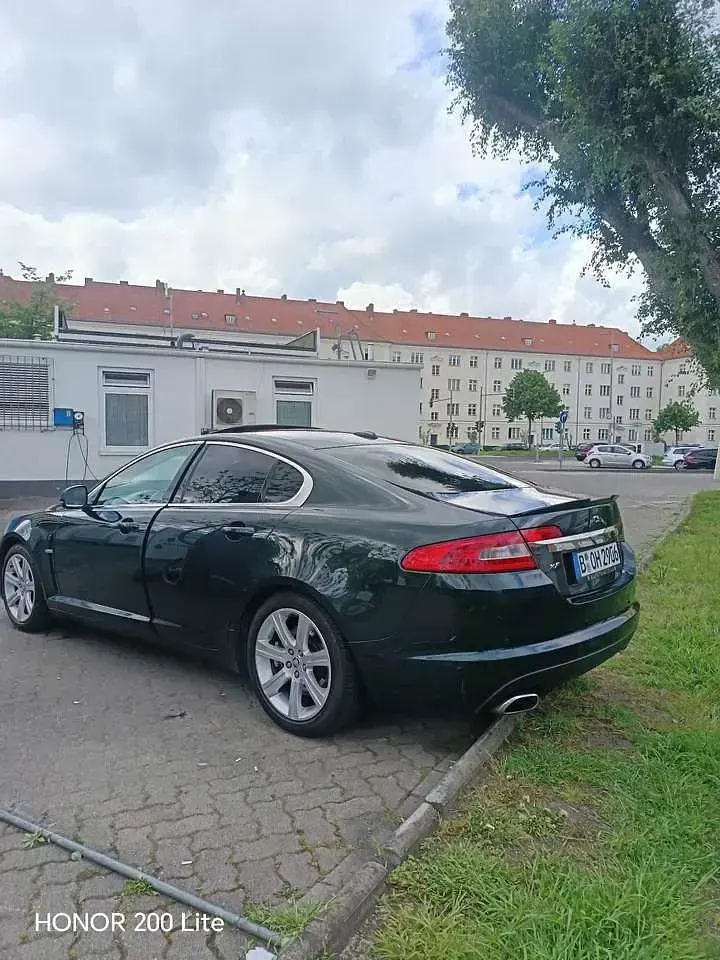Gebraucht Jaguar XF Premium Luxury 241 PS (177 kW) 2011 Limousine