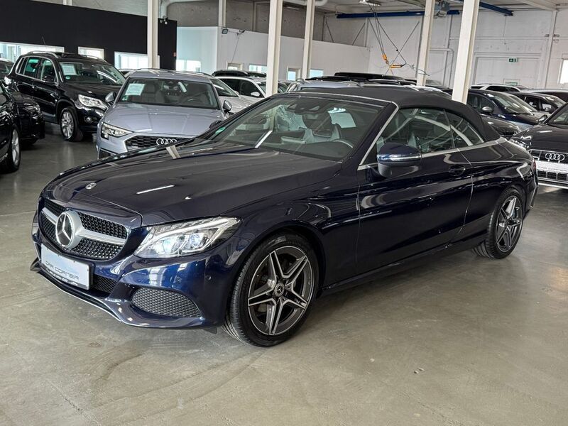 Blau Gebraucht 2018 Mercedes C220 AMG Cabrio | 27.900 € (Fairer Preis) - Bild 1/4
