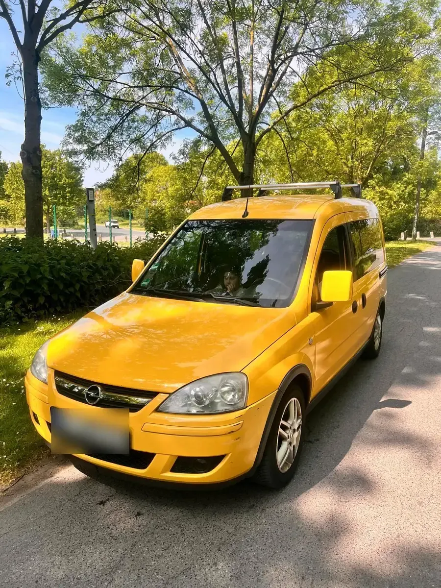 Second-hand Opel Combo 90 CP (66 kW) 2009 Galben Monovolum