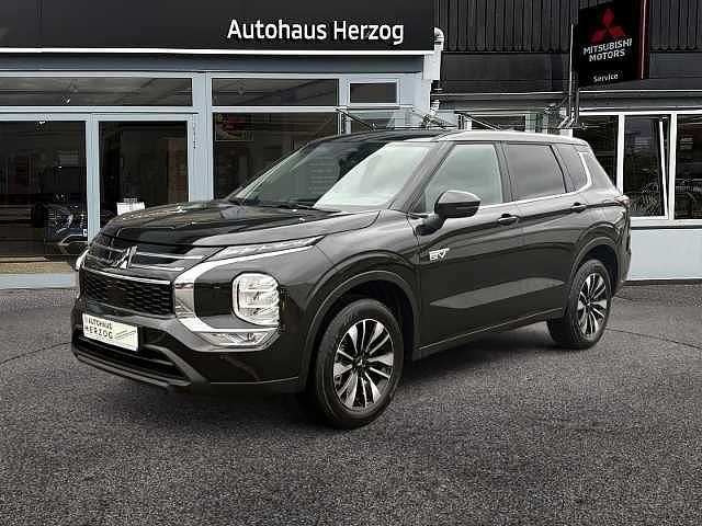 Schwarz Neu 2025 Mitsubishi Outlander P-HEV Plus SUV | 44.390 € (Superpreis) - Bild 1/4