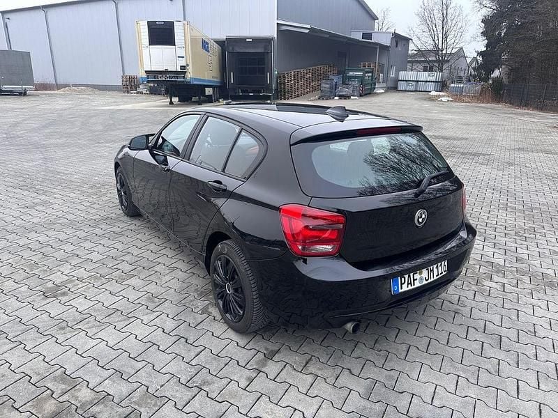 Gebraucht BMW 116 136 PS (100 kW) 2013 Schwarz Kleinwagen