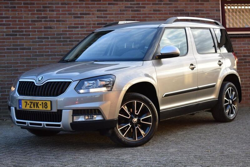 Beige Gebraucht 2015 Skoda Yeti Outdoor Adventure SUV | 5.756 € - Bild 1/4