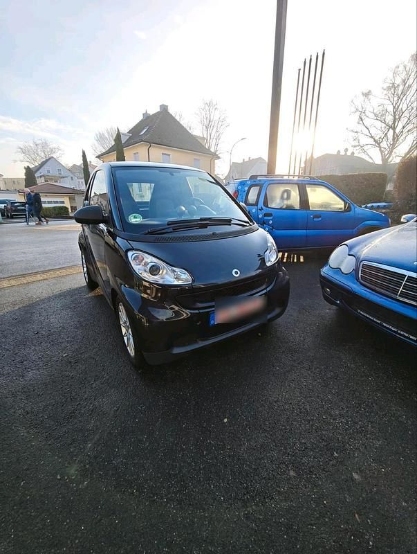 Schwarz Gebraucht 2011 Smart ForTwo Coupé Coupé | 3.190 € - Bild 1/4