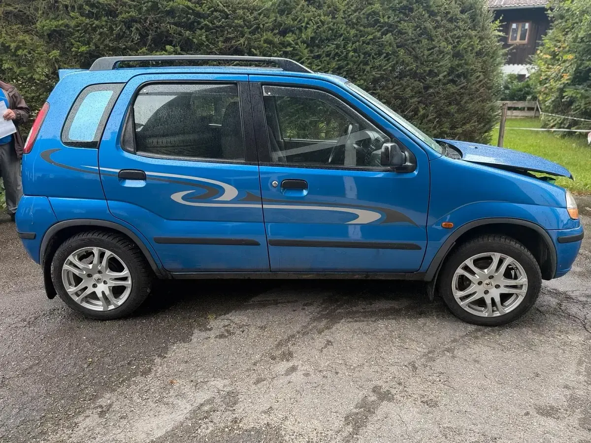 Gebraucht Suzuki Ignis 83 PS (61 kW) 2002 Blau Kleinwagen
