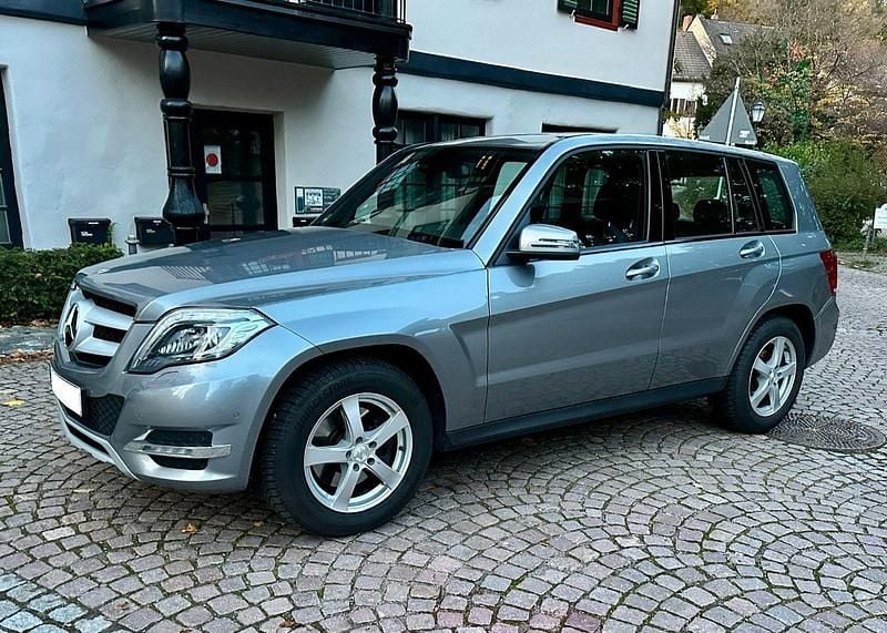 Silber Gebraucht 2012 Mercedes GLK350 SUV | 17.900 € (Guter Preis) - Bild 1/4