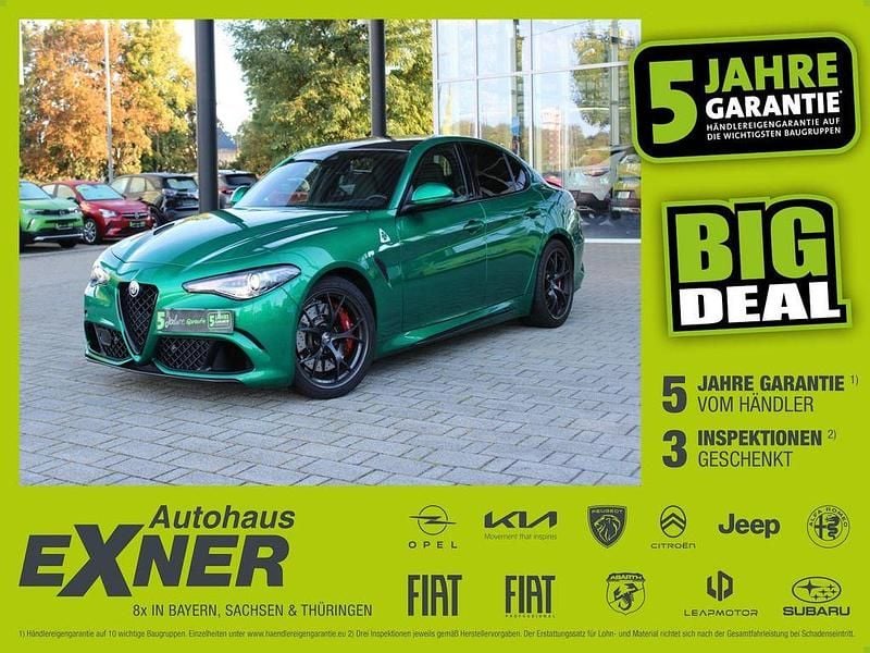 Grün Gebraucht 2023 Alfa Romeo Giulia Quadrifoglio Limousine | 76.500 € (Teuer) - Bild 1/4