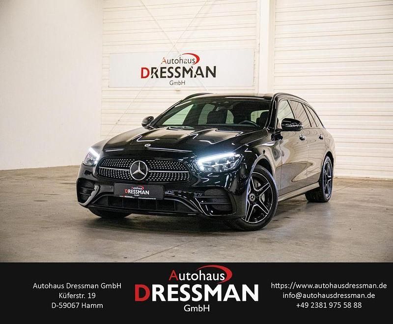 Schwarz unilack Gebraucht 2022 Mercedes E300 AMG line Kombi | 31.977 € (Fairer Preis) - Bild 1/4