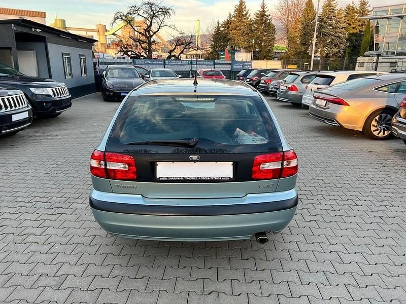 Gebraucht Volvo V40 Standard 122 PS (89 kW) 2004 Grau Limousine