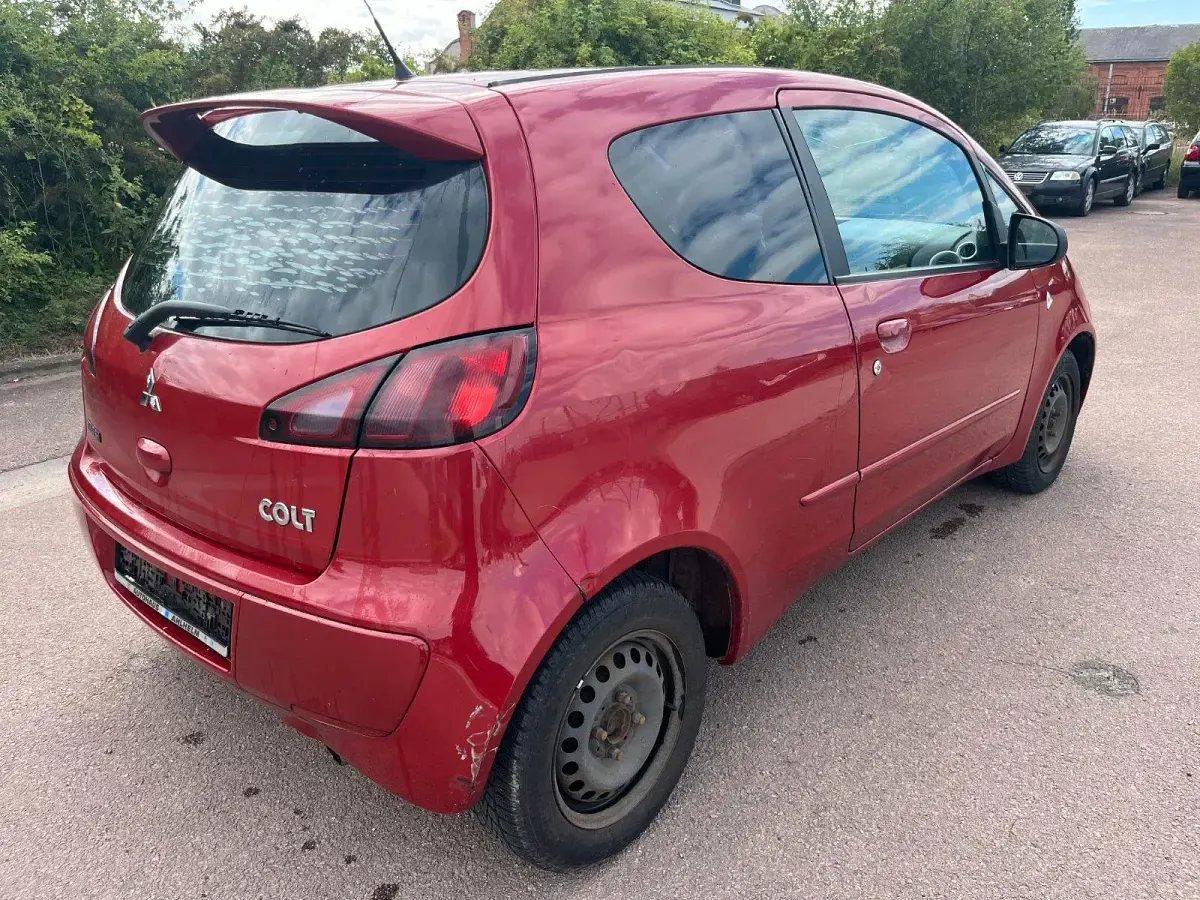 Gebraucht Mitsubishi Colt 94 PS (69 kW) 2007 Rot Kleinwagen