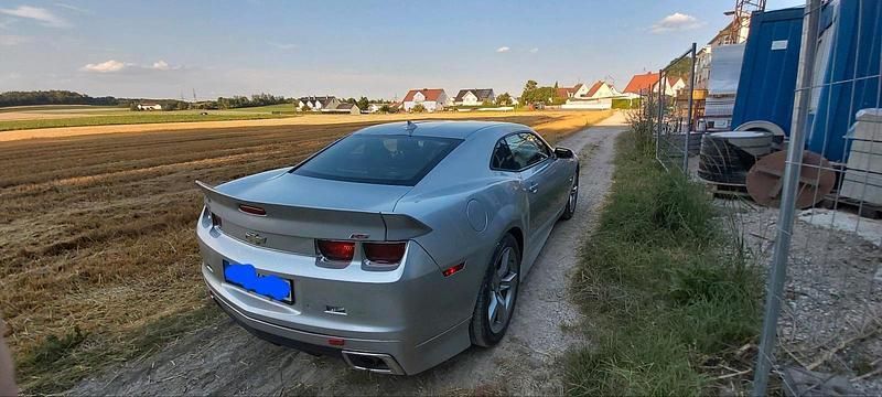 Silber Gebraucht 2013 Chevrolet Camaro Coupé | 18.000 € (Fairer Preis) - Bild 1/4
