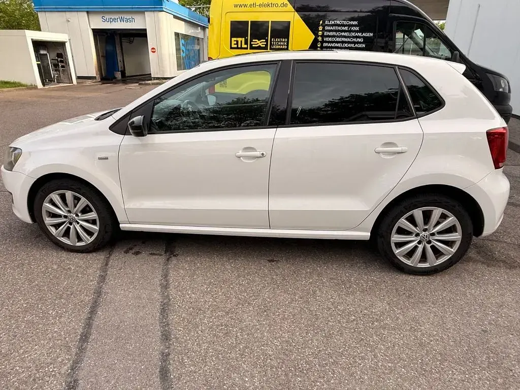 Gebraucht VW Polo Match 86 PS (63 kW) 2012 Weiß Kleinwagen