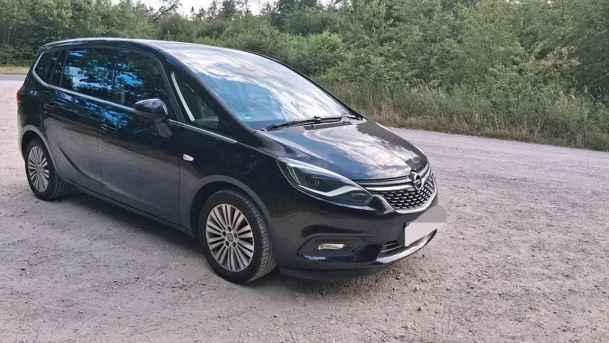 Gebraucht Opel Zafira 134 PS (98 kW) 2017 Schwarz Van / Kleinbus