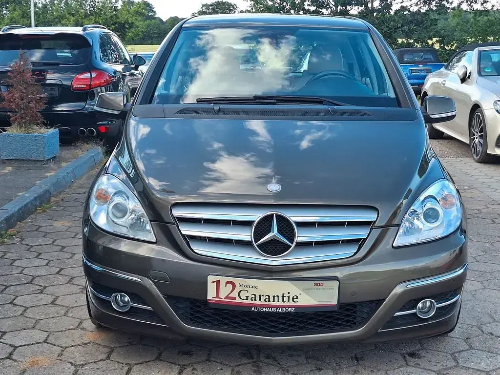 Gebraucht Mercedes B180 116 PS (85 kW) 2011 Kleinwagen