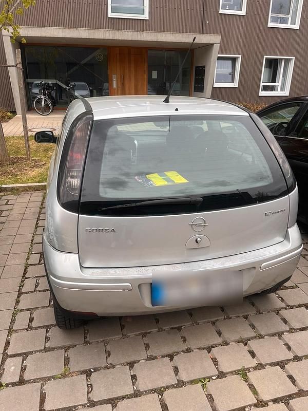 Brugt Opel Corsa 105 HK (77 kW) 2005 Sølv Hatchback