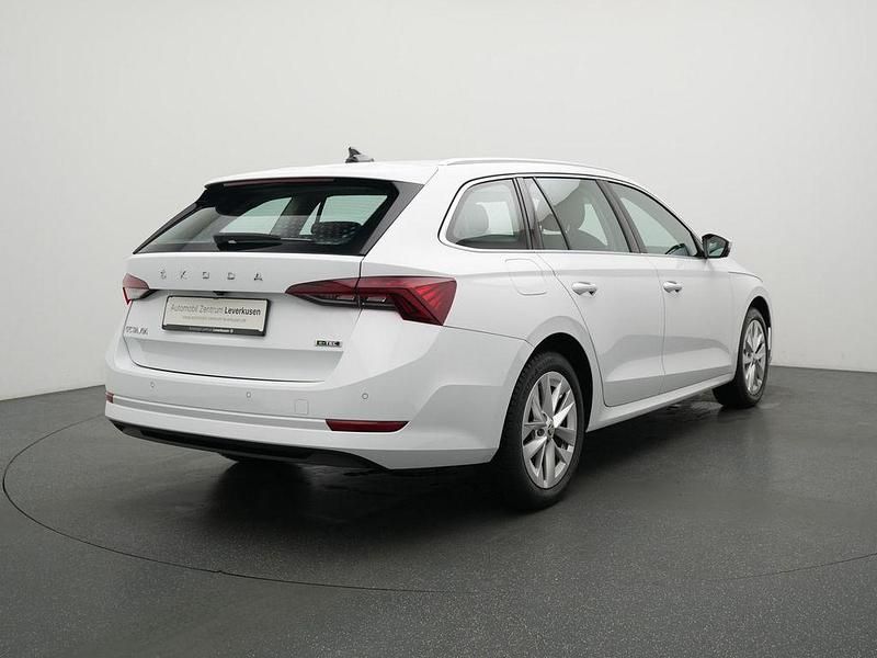 Gebraucht Skoda Octavia First Edition 110 PS (80 kW) 2020 Weiss Kombi