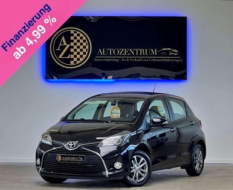 Schwarz Gebraucht 2015 Toyota Yaris Comfort Kleinwagen | 9.850 € (Fairer Preis) - Bild 1/4