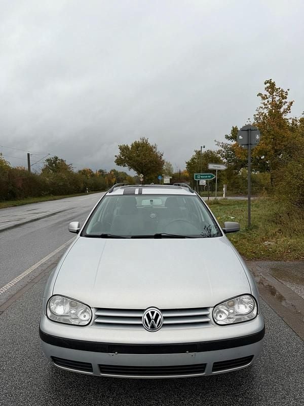 Usata VW Golf IV 101 CV (74 kW) 2000 Argento Station wagon