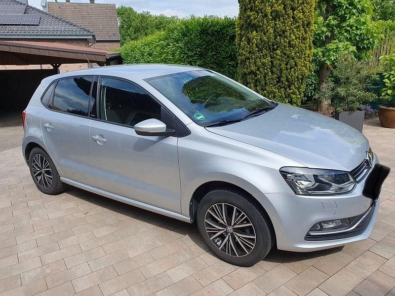 Silber Gebraucht 2017 VW Polo Allstar Kleinwagen | 9.600 € (Guter Preis) - Bild 1/4