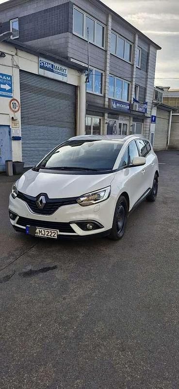 Gebraucht 2017 Renault Scénic IV Experience Van / Kleinbus | 12.950 € (Fairer Preis) - Bild 1/4