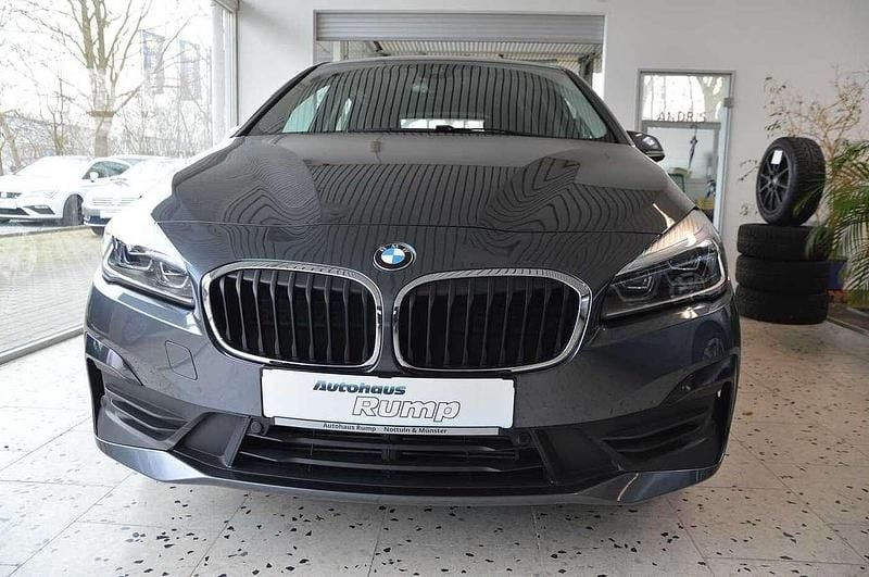 Gebraucht BMW 218 Active Tourer 136 PS (100 kW) 2022 Mineralgrau metallic Van / Kleinbus