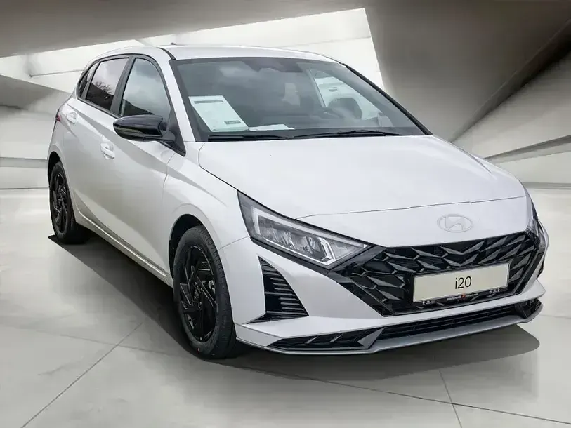 Gebraucht Hyundai i20 Blackline 90 PS (66 kW) 2026 Weiß Kleinwagen