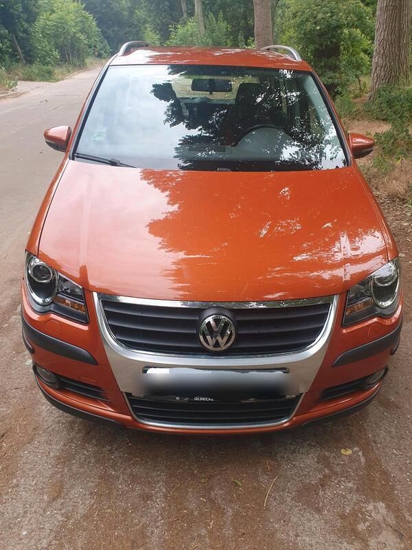 Orange Gebraucht 2009 VW Touran Cross Van / Kleinbus | 7.900 € (Fairer Preis) - Bild 1/4