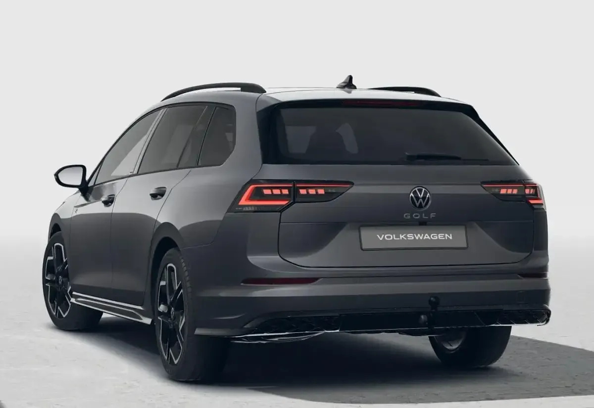 Neu VW Golf VIII R-line 150 PS (110 kW) 2026 Delfingrau metallic Kombi