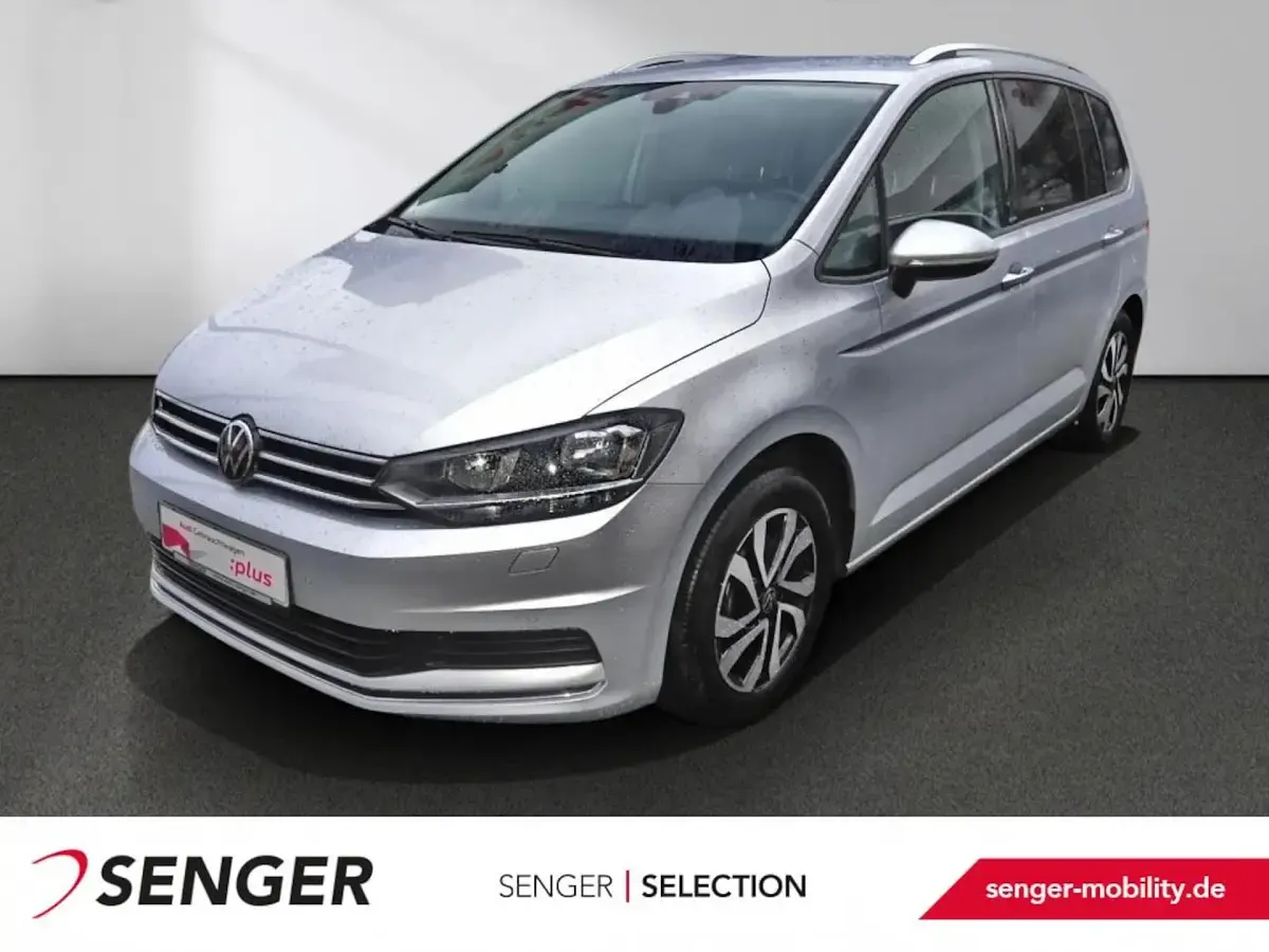 Gebraucht VW Touran Active 150 PS (110 kW) 2022 Van / Kleinbus