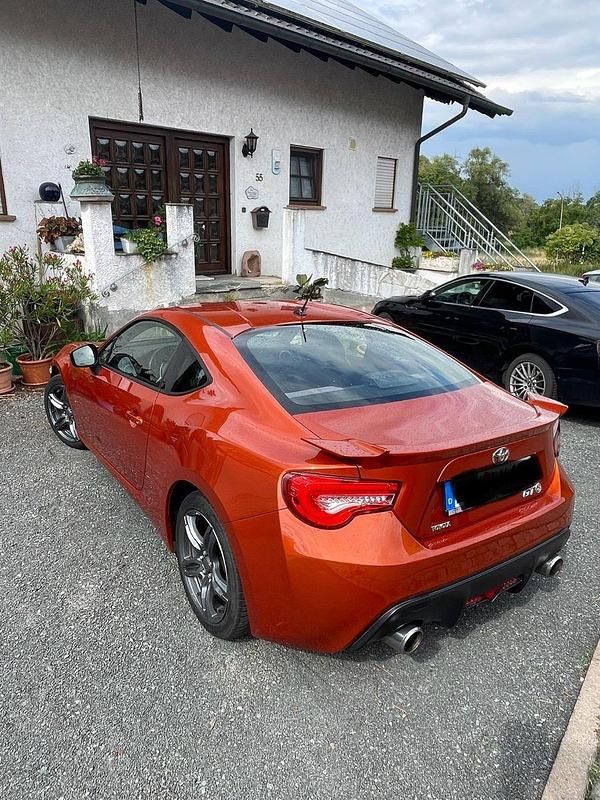 Gebraucht Toyota GT86 GT 200 PS (147 kW) 2012 Orange Coupé