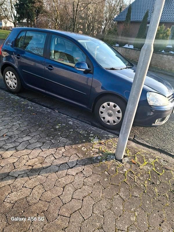 Gebraucht VW Golf V 80 PS (58 kW) 2006 Blau Kleinwagen