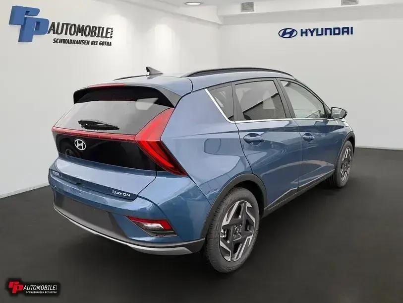 Neu Hyundai Bayon Trend 101 PS (74 kW) 2025 Vibrant blue SUV