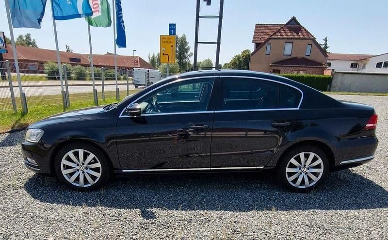 Gebraucht VW Passat Highline 211 PS (155 kW) 2012 Schwarz Limousine