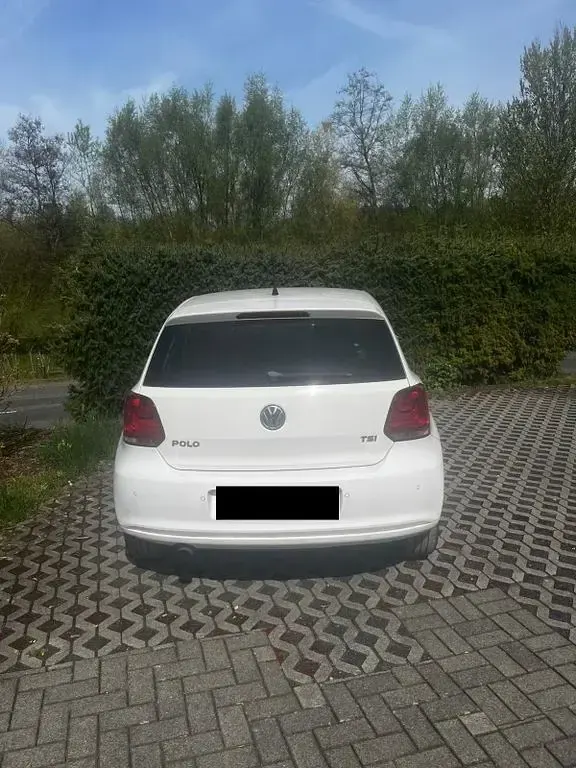 Gebraucht VW Polo 90 PS (66 kW) 2013 Weiß Kleinwagen