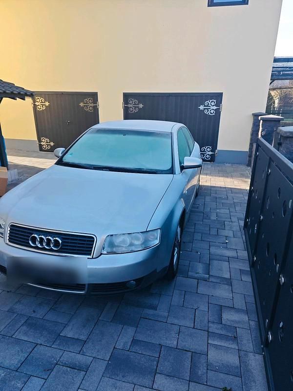 Gebraucht Audi A4 102 PS (75 kW) 2002 Silber Limousine