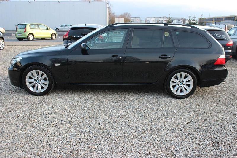 Gebraucht BMW 525 Lifestyle 197 PS (144 kW) 2008 Schwarz Kombi
